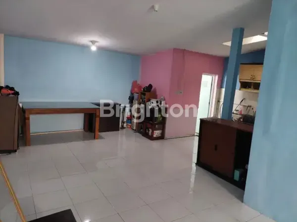 image PANDUGO RUMAH LEBAR 6 METER ROW 3 MOBIL SIAP HUNI 900 JT'AN (4)