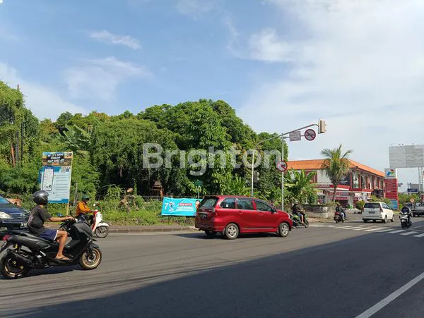 image RUMAH DAN SPBU DI KUTA (1)