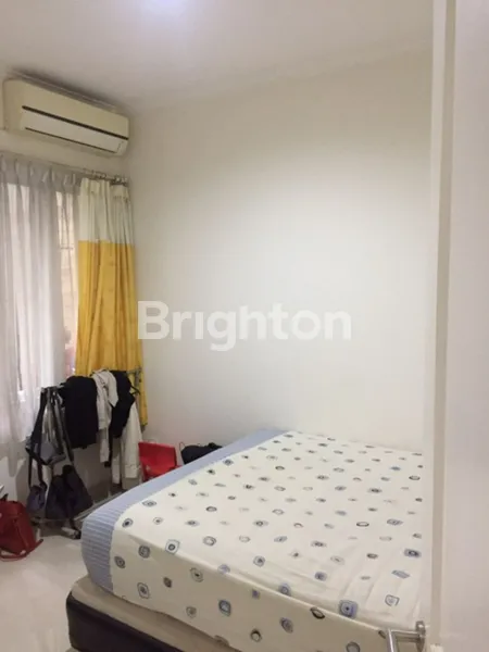 image RUMAH DI KAWASAN ELITE SEVILLA BSD DIKELILINGI KAWASAN KOMERSIL DAN KULINER (5)