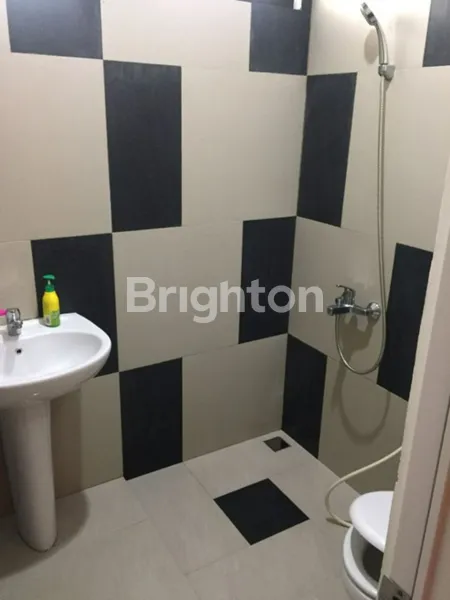 image RUMAH DI KAWASAN ELITE SEVILLA BSD DIKELILINGI KAWASAN KOMERSIL DAN KULINER (6)