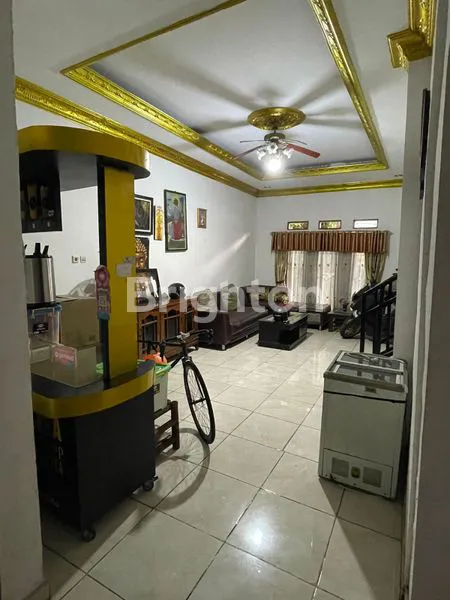 image RUMAH 2 LANTAI HUK SIAP HUNI JALAN 2 MOBIL BEBAS BANJIR DEKAT KE TOL KEBON JERUK SRENGSENG KEMBANGAN (2)