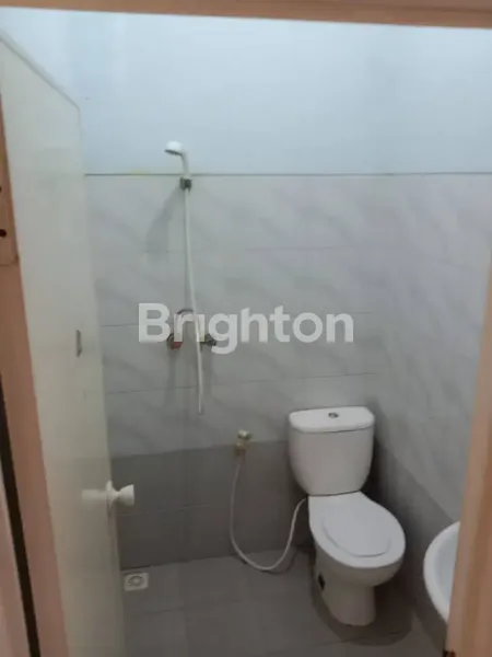 image RUMAH USAHA KOST AKTIF STRATEGIS DEKAT KAMPUS UBAYA (7)