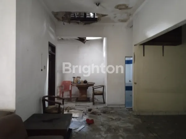 image RUMAH HITUNG TANAH ROW MOTOR LEGA 1 LANTAI LOKASI STRATEGIS DI TANJUNG DUREN (7)