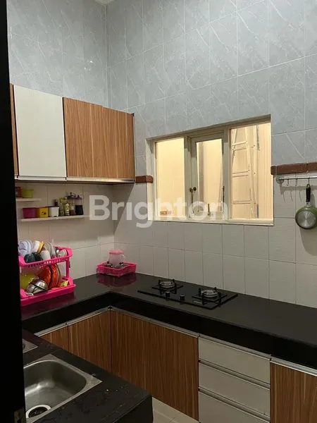 image RUMAH AGRO WILIS FURNISH MODERN 2 LANTAI KEDIRI (4)