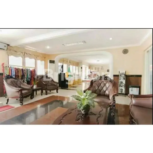 image HITUNG TANAH BANGUNAN COMMERCIAL 4LANTAI DI KAWASAN SEGITIGA EMAS PUSAT BISNIS KOTA SURABAYA JALAN PANGLIMA SUDIRMAN- BASUKI RACHMAT-PEMUDA (2)