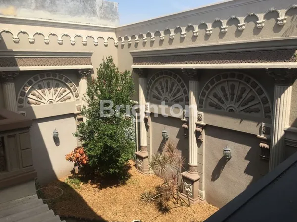 image DHARMAHUSADA INDAH DUA LANTAI MEWAH SEMI FURNISHED BISA NEGO (8)