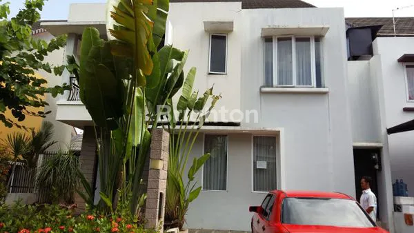 image RUMAH MEWAH DI CLUSTER LA VANOISE SENTUL (2)