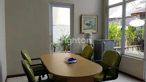 image RUMAH MEWAH DI CLUSTER LA VANOISE SENTUL (5)