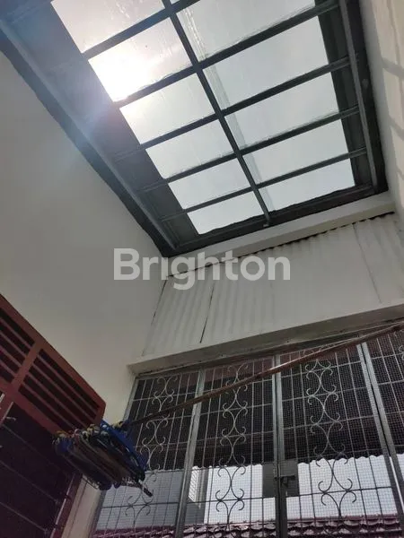 image RUMAH 1 1/2 LANTAI PUSAT KOTA SIAP HUNI  AREA 15 ILIR DEMPO (7)