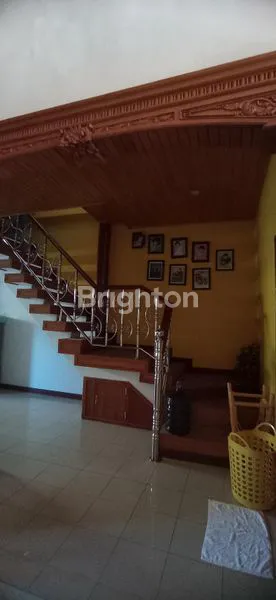 image RUMAH UNIK CANTIK (12)