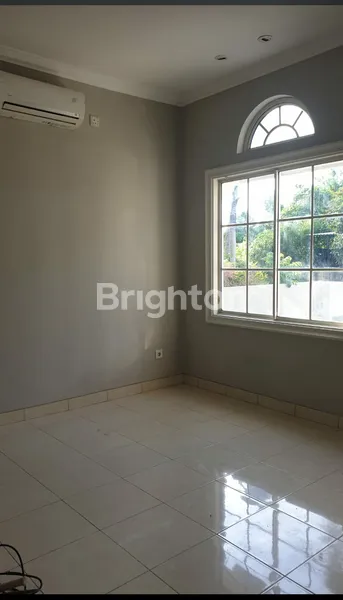 image RUMAH 2 LANTAI DI PAKUWON CITY (4)