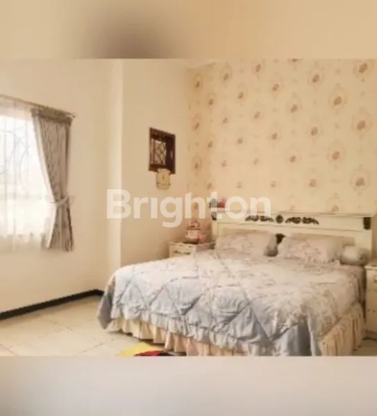 image RUMAH MEWAH DIAN ISTANA 4KT, TAMAN KEDATON (3)