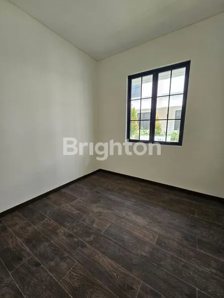 image RUMAH BARU 3 LANTAI DOUBLE DECKER SIAP HUNI CLUSTER MARGONITE LAVON 2 CIKUPA TANGERANG (5)