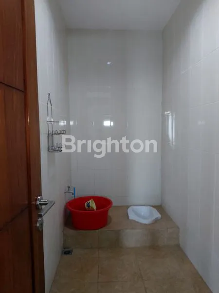 image RUIMAH BESAR + KOLAM RENANG SOBA (3)