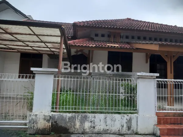 image RUMAH LUAS  1.5 LANTAI DI KEMANG PRATAMA BEKASI (1)
