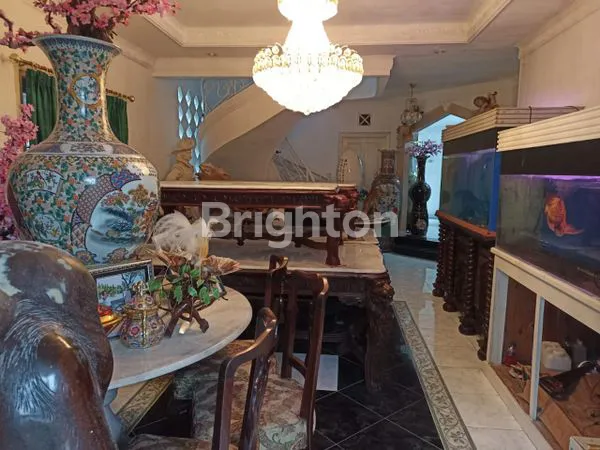 image VILLA PUNCAK RESORT 2 LANTAI MURAH (5)