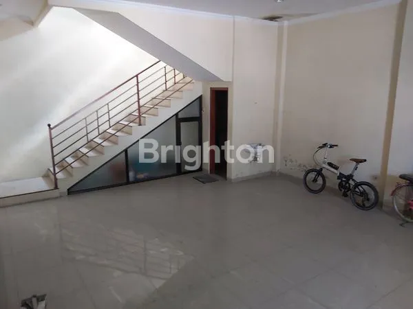 image RUKO PASTI UNTUNG !! LOKASI SANGAT STRATEGIS DI PASAR KLIWON (4)