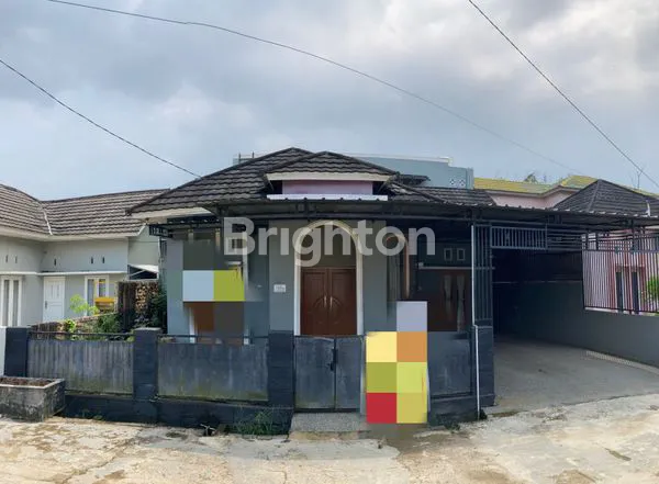 image RUMAH LUAS NYAMAN DALAM KOMPLEK (3)