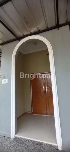 image RUMAH LUAS NYAMAN DALAM KOMPLEK (11)