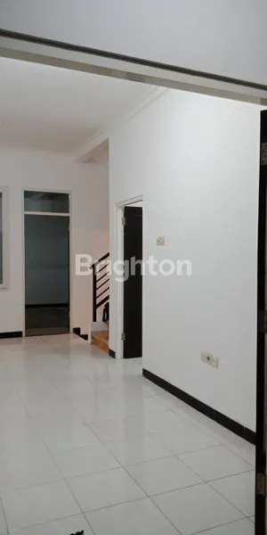 image DISEWAKAN!RUMAH DI GRAHA SAMPURNA WIYUNG (3)