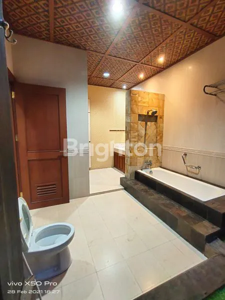 image RUMAH MEWAH RASA VILLA DI PERUMAHAN PUPUK (3)