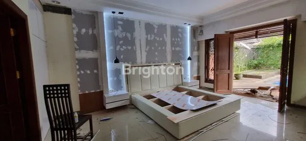 image RUMAH FULL FURNISH RASA VILA DI PERUMAHAN PUPUK (4)