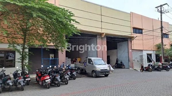 image GUDANG TRITAN TAMAN SIAP PAKAI STRATEGIS (2)