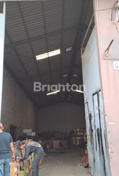 image GUDANG TRITAN TAMAN SIAP PAKAI STRATEGIS (4)