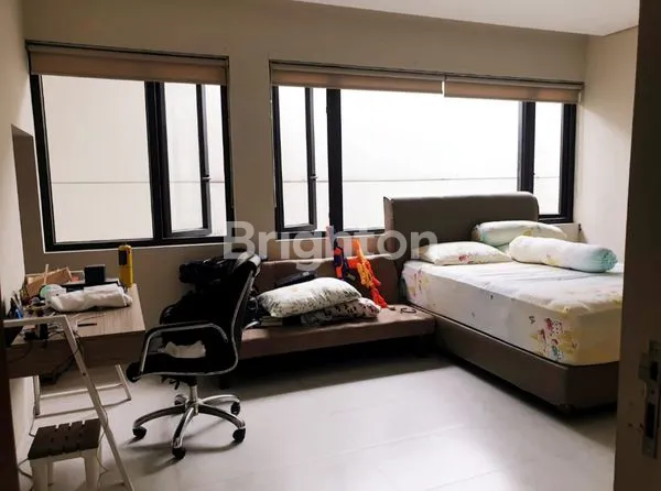 image RUMAH CITRALAND DEPAN BAGUS SIAP HUNI (3)