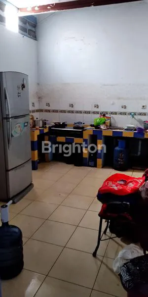image RUMAH SIAP HUNI 2 LANTAI DI KAMPUNG RAWA JOHAR BARU (4)