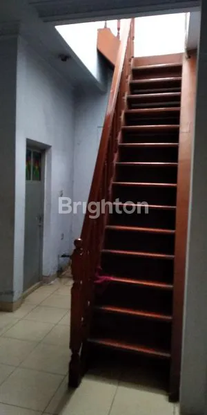 image RUMAH SIAP HUNI 2 LANTAI DI KAMPUNG RAWA JOHAR BARU (5)