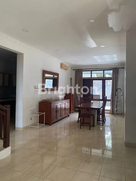 image RUMAH SEMI VILLA AT JIMBARAN (1)