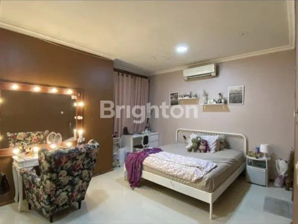 image RUMAH SRENGSENG, MERUYA, 1 LANTAI, 7 KAMAR (8)