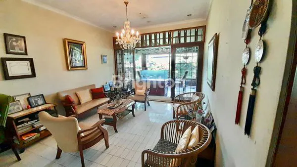 image RUMAH ASRI SANGAT NYAMAN DENGAN HALAMAN YANG LUAS SIAP HUNI (2)