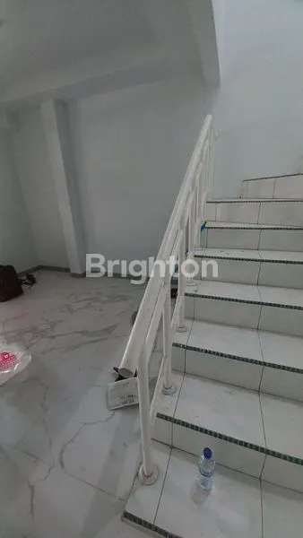 image RUMAH MINIMALIS TAMAN PALEM LESTARI JAKARTA BARAT (5)