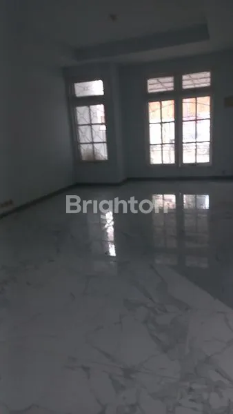 image RUMAH MINIMALIS TAMAN PALEM LESTARI JAKARTA BARAT (7)