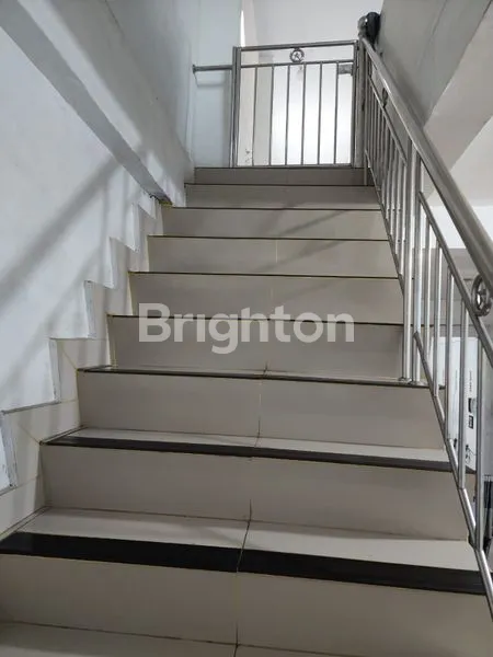 image RUMAH MEWAH JALAN CEMPAKA (5)