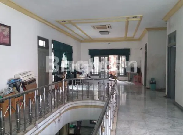 image RUMAH 2 LANTAI DG MARMER (3)