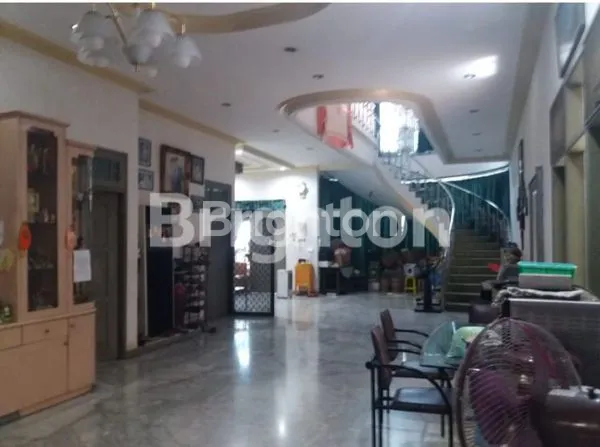 image RUMAH 2 LANTAI DG MARMER (4)