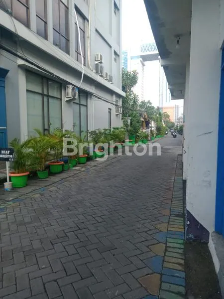 image RUMAH 1 LANTAI DI LOKASI STRATEGIS (6)