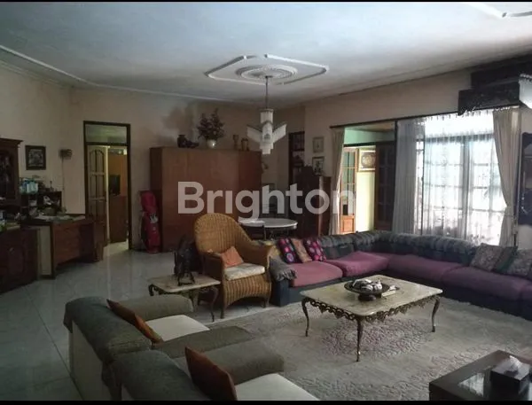 image DIJUAL RUMAH ONE GATE SYSTEM, ADA SWIMMING POOL DI DAERAH KEMANG, CILANDAK TIMUR, JAKARTA SELATAN. (5)