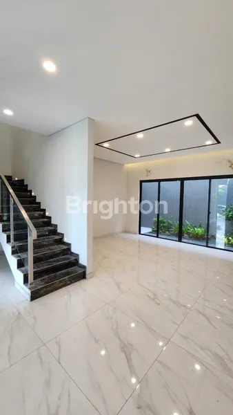 image RUMAH MEWAH BARU GRESS HIGH SPEC DI WOODLAND CITRALAND UTAMA (1)