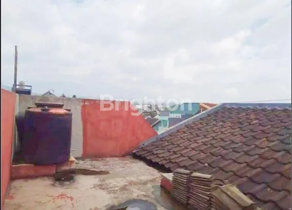 image RUMAH BAGUS MURAH 3 LT SIAP HUNI DEKAT CLUB HOUSE LOKASI DEKAT EXIT TOL KOTA MALANG (5)