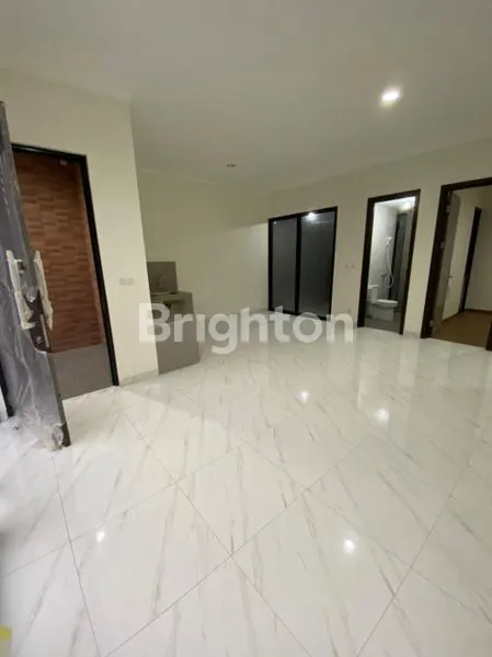 image RUMAH BARU SEMI FURNISHED SUVANA SUTERA (2)