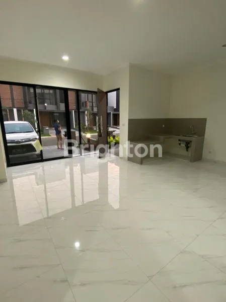 image RUMAH BARU SEMI FURNISHED SUVANA SUTERA (8)