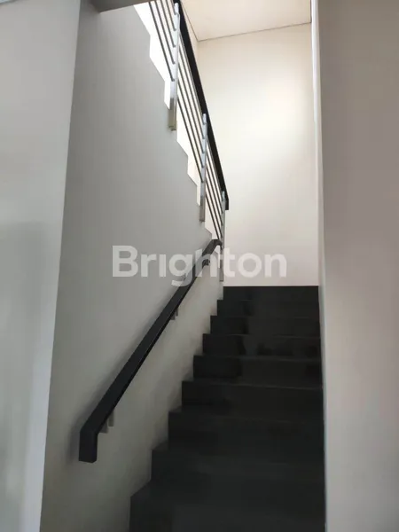 image RUMAH DI GRAHA FAMILY SURABAYA (3)