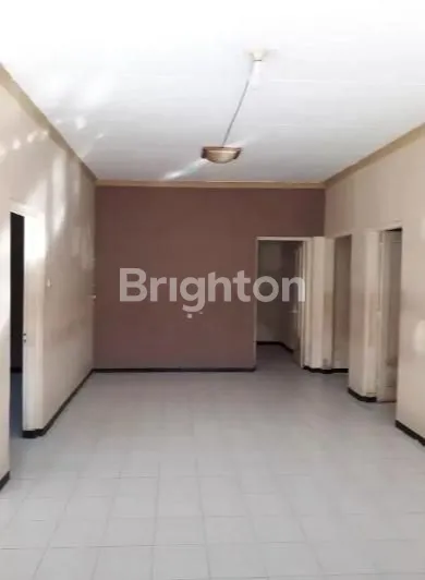 image RUMAH LUAS STRATEGIS COCOK UTK USAHA DI JL BUAH²AN KOTA MALANG (2)