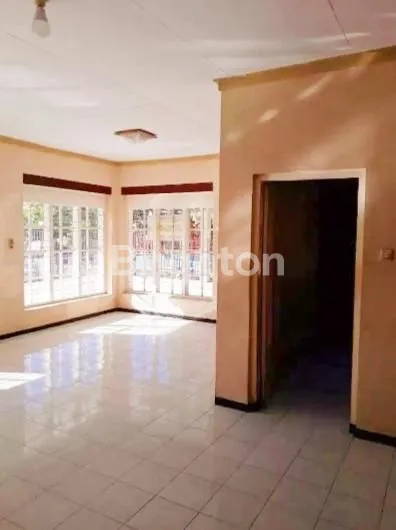 image RUMAH LUAS STRATEGIS COCOK UTK USAHA DI JL BUAH²AN KOTA MALANG (4)