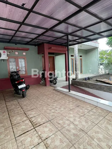 image RUMAH 2 LANTAI HUK SIAP HUNI JALAN 2 MOBIL BEBAS BANJIR DEKAT KE TOL KEBON JERUK SRENGSENG KEMBANGAN (8)