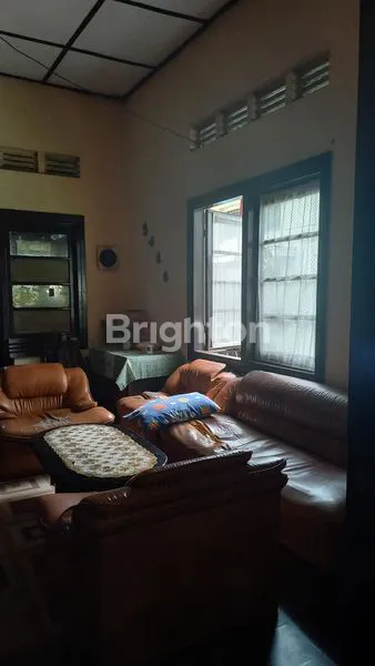 image RUMAH CLASSIC DI SAYAP PAJAJARAN BANDUNG, COCOK UNTUK TEMPAT USAHA. ADA PAVILIUN (8)